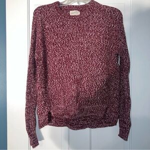 Universal Thread Women's Burgundy Crew Neck Sweater